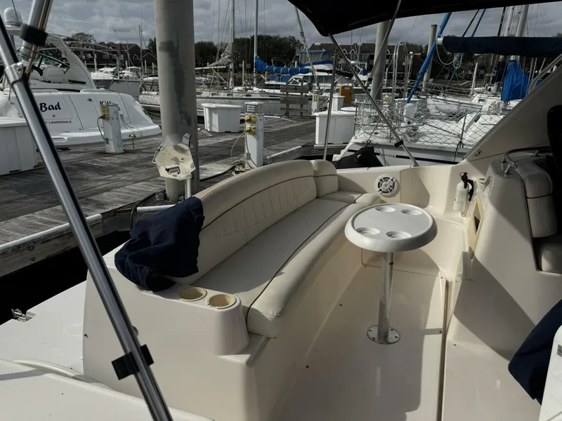 Slide: The Image of Rinker 342 Fiesta Vee 2002 - 20