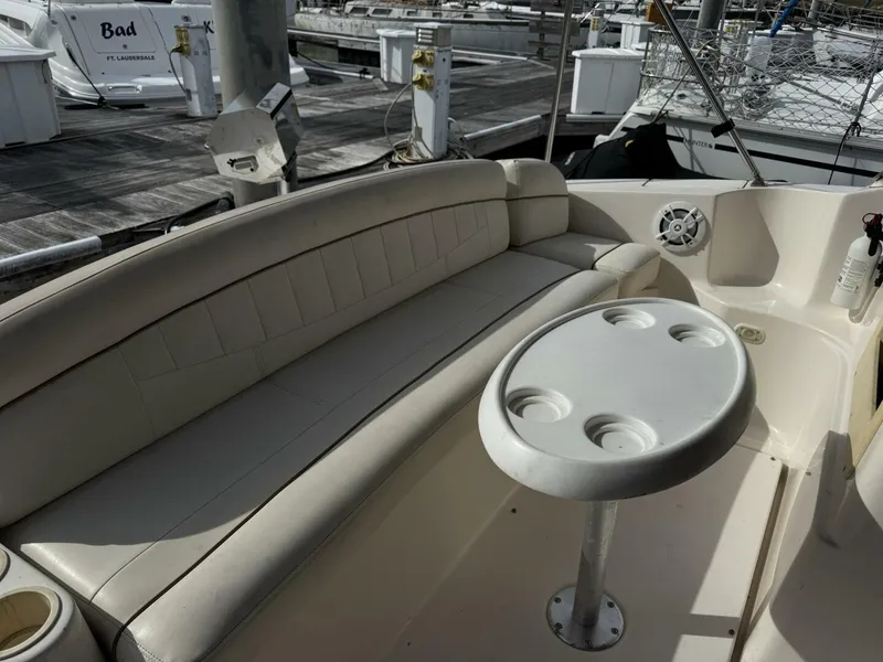 Slide: The Image of Rinker 342 Fiesta Vee 2002 - 21