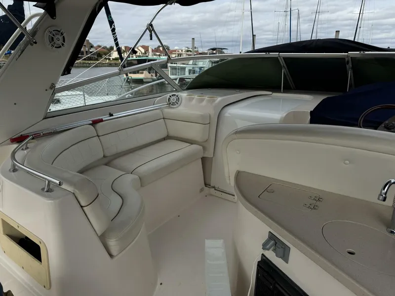 Slide: The Image of Rinker 342 Fiesta Vee 2002 - 22