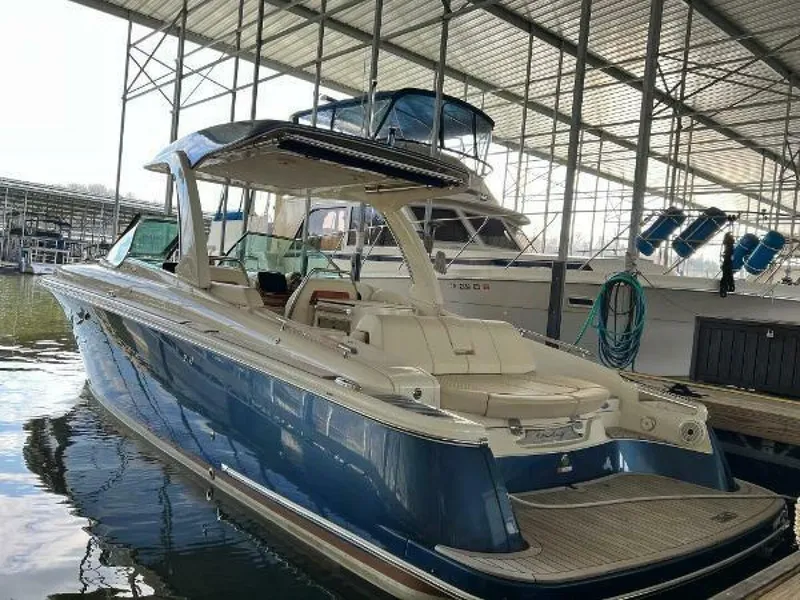Slide: The Image of Chris-Craft Launch 31 GT 2020 - 10