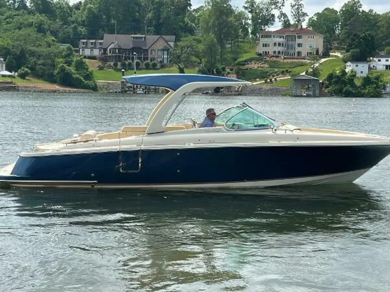 Slide: The Image of Chris-Craft Launch 31 GT 2020 - 2