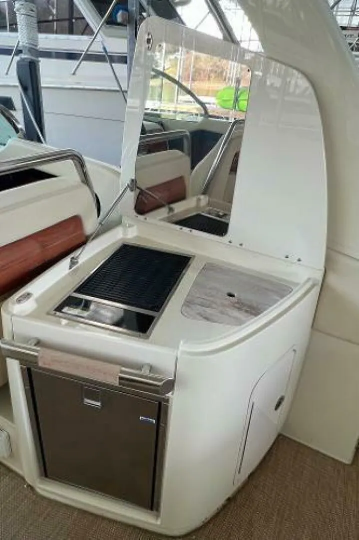 Slide: The Image of Chris-Craft Launch 31 GT 2020 - 33