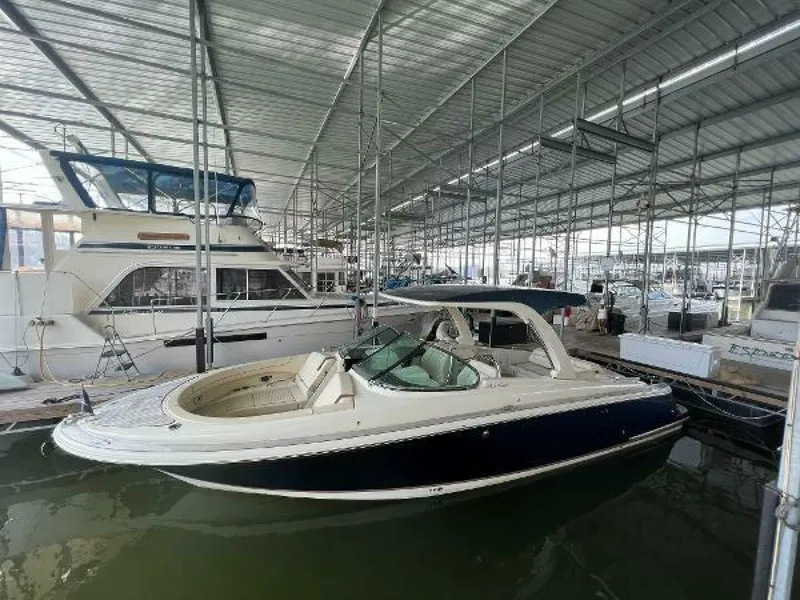 Slide: The Image of Chris-Craft Launch 31 GT 2020 - 6