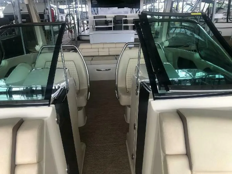 Slide: The Image of Chris-Craft Launch 31 GT 2020 - 64