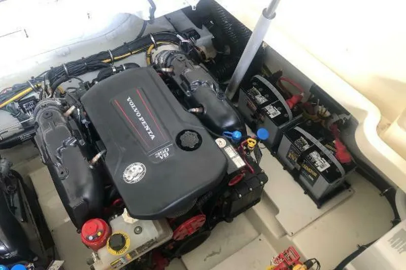 Slide: The Image of Chris-Craft Launch 31 GT 2020 - 76