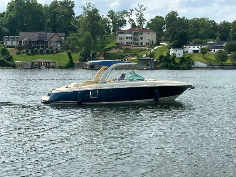 Slide: The Image of Chris-Craft Launch 31 GT 2020 - 90
