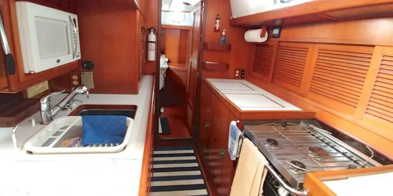 Slide: The Image of Tayana 48 Center Cockpit 1998 - 13