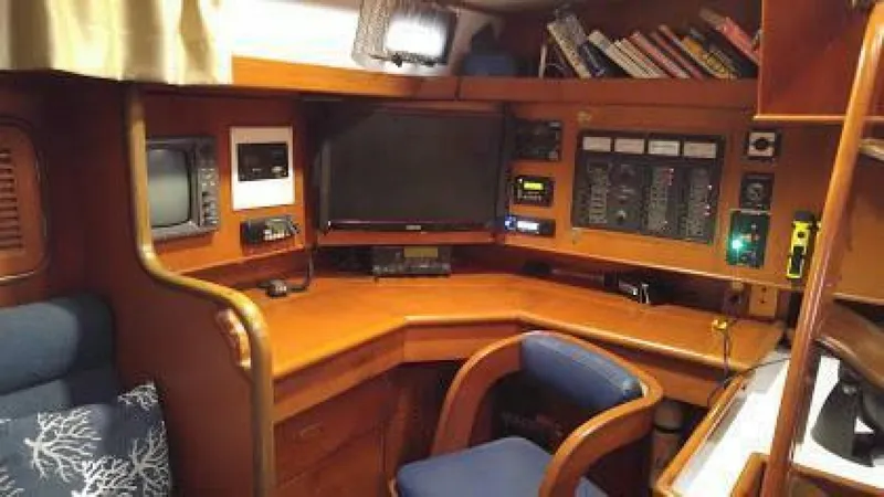Slide: The Image of Tayana 48 Center Cockpit 1998 - 23