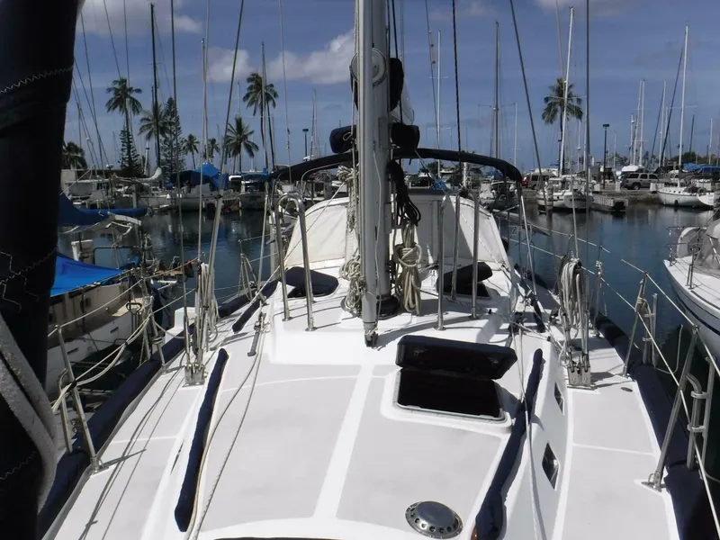 Slide: The Image of Tayana 48 Center Cockpit 1998 - 32