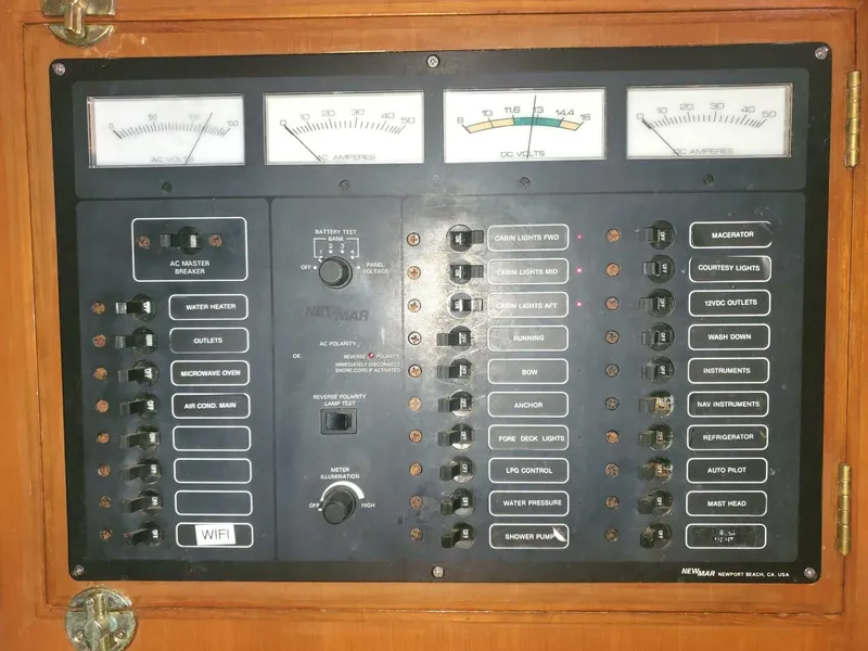 Slide: The Image of Tayana 48 Center Cockpit 1998 - 54