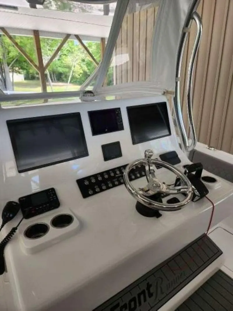 Slide: The Image of Front Runner 36 CC 2023 - 10