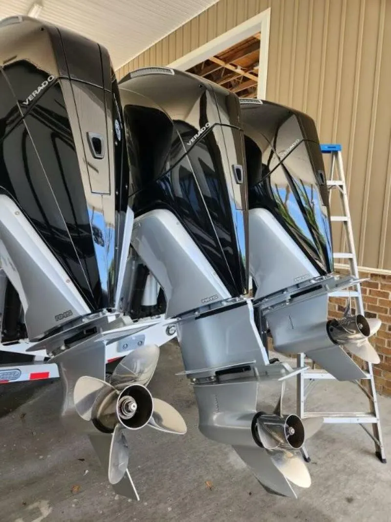 Slide: The Image of Front Runner 36 CC 2023 - 18