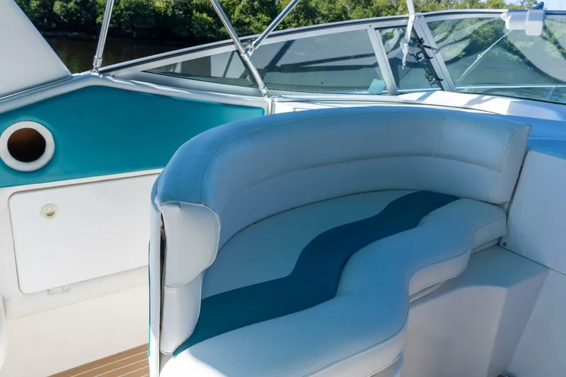 Slide: The Image of Cruisers Yachts ESPRIT 3570 1995 - 7