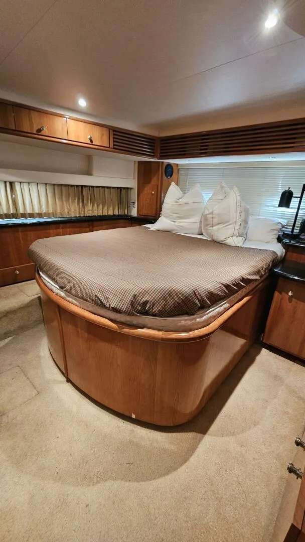 Slide: The Image of Carver Yachts 2002 - 16