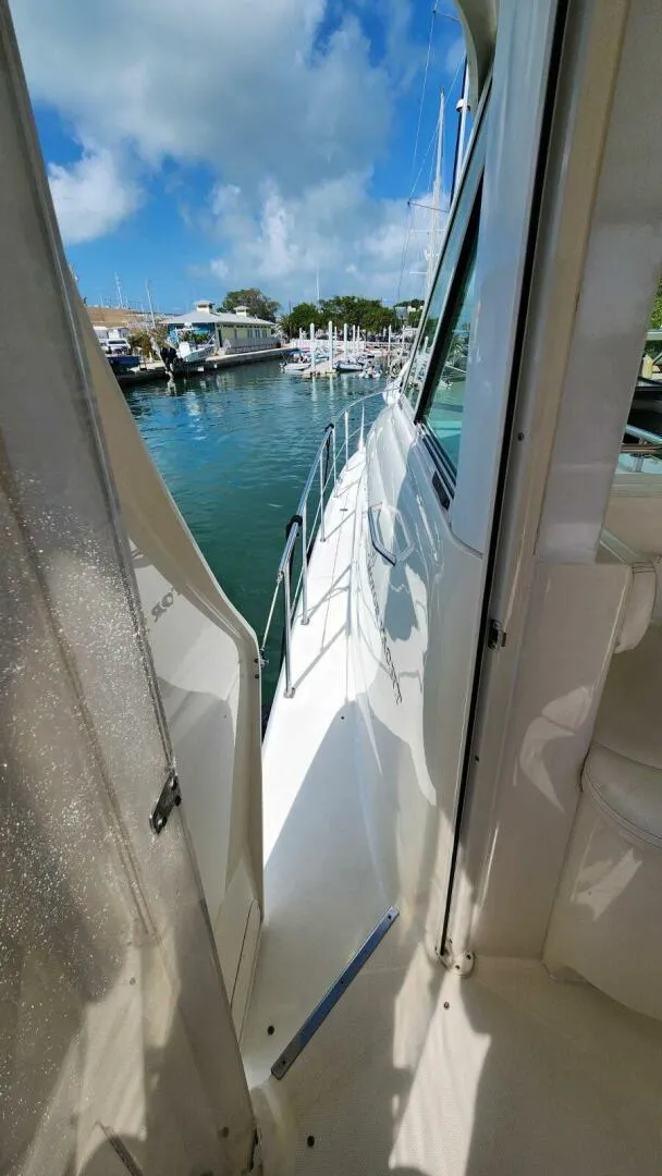 Slide: The Image of Sea Ray 390 Motor Yacht 2004 - 11