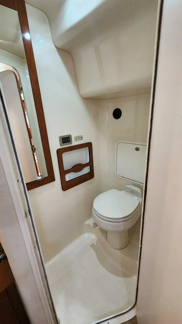 Slide: The Image of Sea Ray 390 Motor Yacht 2004 - 57