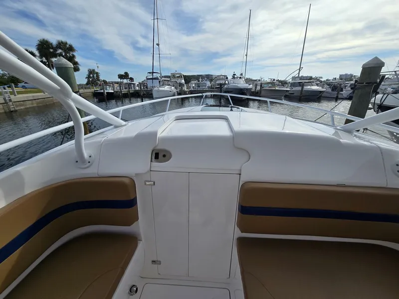 Slide: The Image of Intrepid 375 Walkaround 2018 - 22