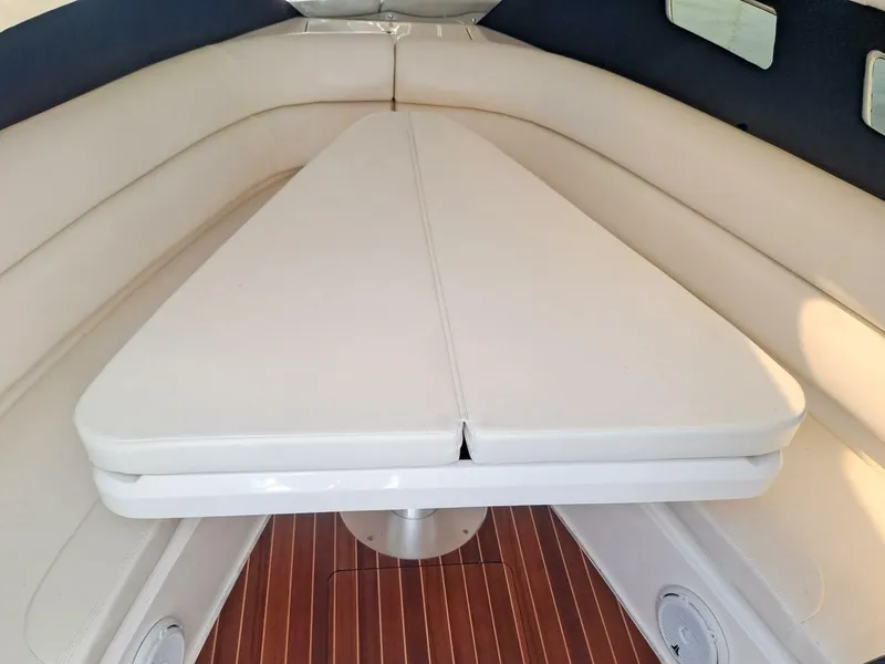 Slide: The Image of Intrepid 375 Walkaround 2018 - 25