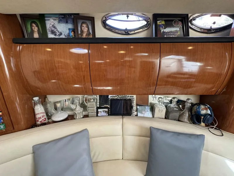 Slide: The Image of Sea Ray 360 Sundancer 2002 - 23
