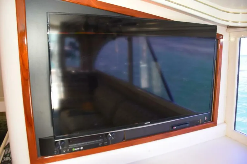 Slide: The Image of Sunny Briggs Flybridge Sportfish 1990 - 25