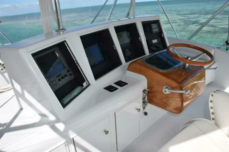 Slide: The Image of Sunny Briggs Flybridge Sportfish 1990 - 4