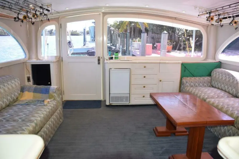 Slide: The Image of Sunny Briggs Flybridge Sportfish 1990 - 5