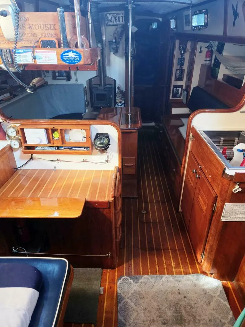 Slide: The Image of Gulfstar 40 1977 - 8
