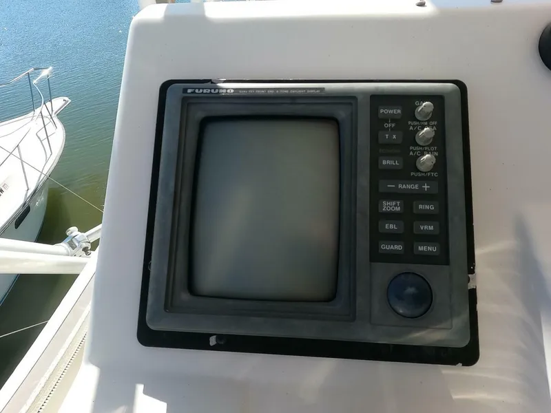 Slide: The Image of Luhrs 34 Convertible 2002 - 35