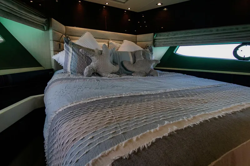 Slide: The Image of Sunseeker Manhattan 66 2018 - 20