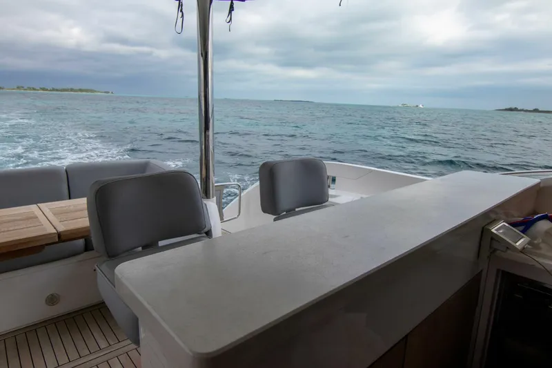 Slide: The Image of Sunseeker Manhattan 66 2018 - 37