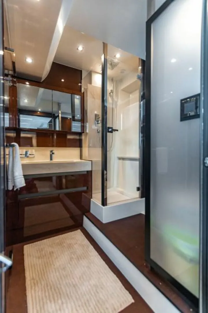 Slide: The Image of Prestige 630 Flybridge 2020 - 27
