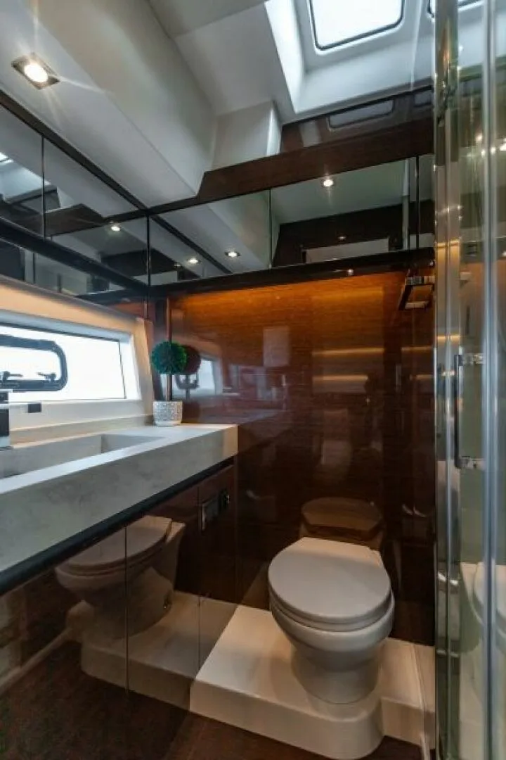 Slide: The Image of Prestige 630 Flybridge 2020 - 33
