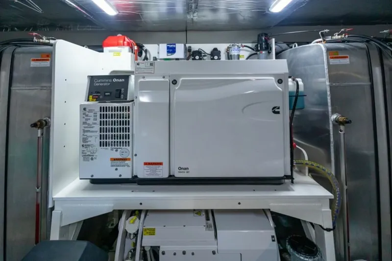 Slide: The Image of Prestige 630 Flybridge 2020 - 53