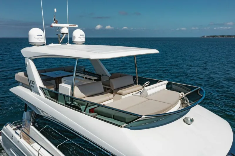 Slide: The Image of Prestige 630 Flybridge 2020 - 61