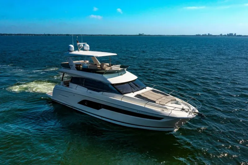 Slide: The Image of Prestige 630 Flybridge 2020 - 62