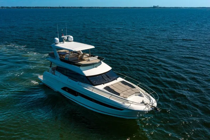 Slide: The Image of Prestige 630 Flybridge 2020 - 63