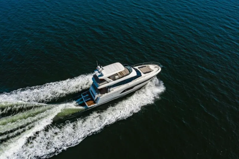 Slide: The Image of Prestige 630 Flybridge 2020 - 65