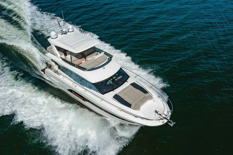 Slide: The Image of Prestige 630 Flybridge 2020 - 74