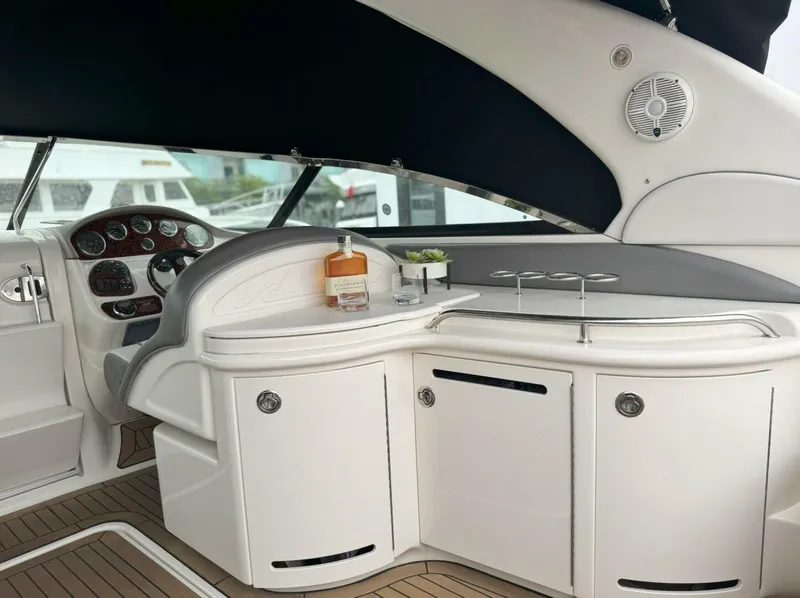 Slide: The Image of Sea Ray 29SLX with cuddy cabin 2007 - 13