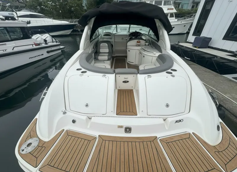 Slide: The Image of Sea Ray 29SLX with cuddy cabin 2007 - 4
