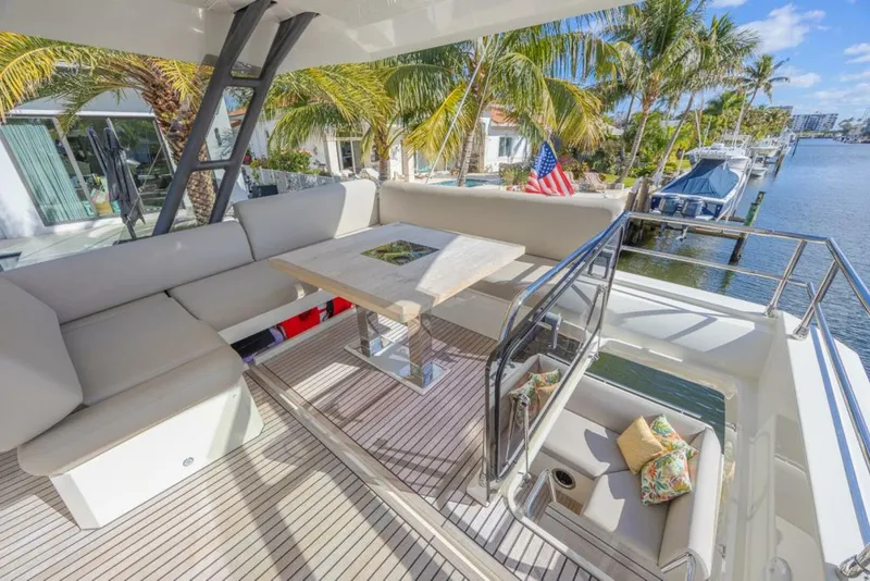 Slide: The Image of Prestige 520 Flybridge 2021 - 22