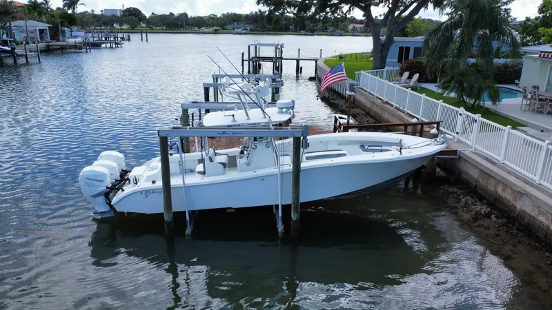 The Image of Yellowfin 34 Center Console 2006 - 0