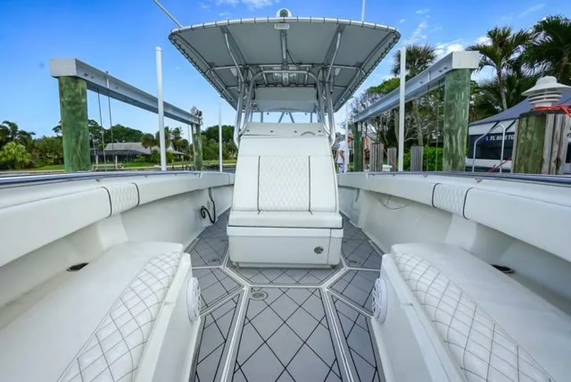 Slide: The Image of Spectre 37 Center Console 2007 - 16