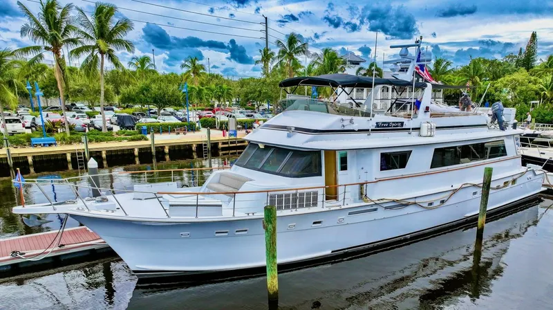 The Image of Hatteras 80 Cockpit Motor Yacht 1989 - 0