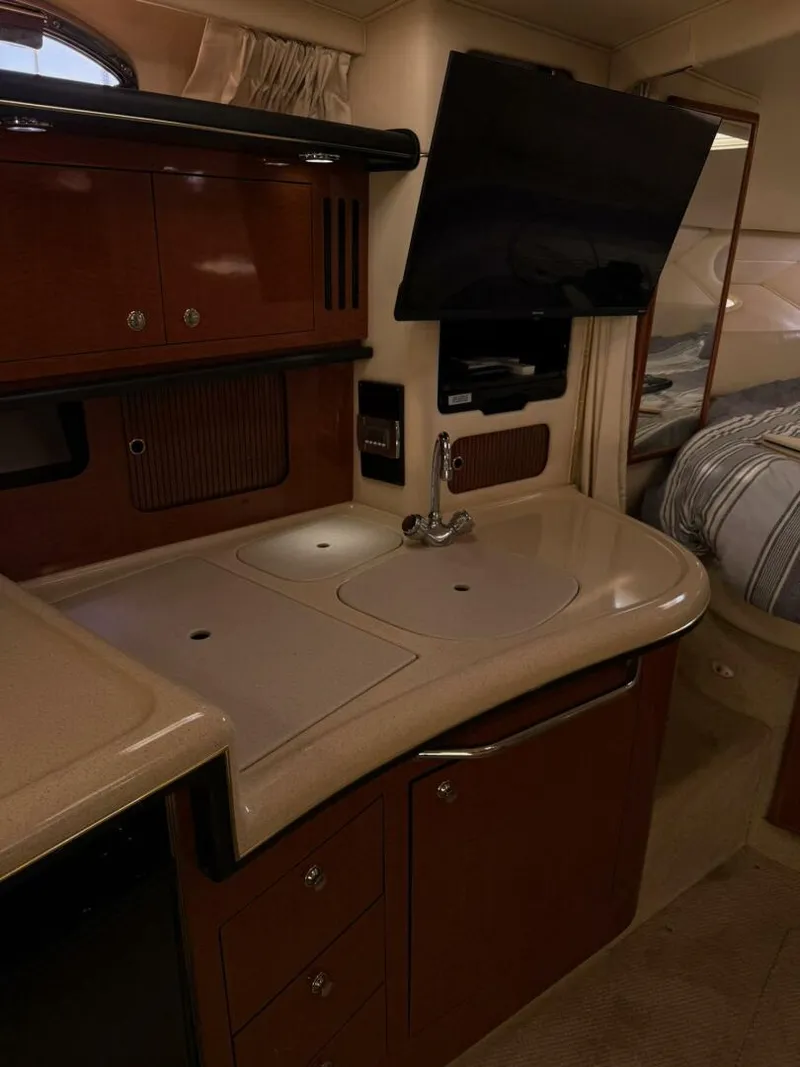 Slide: The Image of Sea Ray 340 Sundancer 2002 - 23