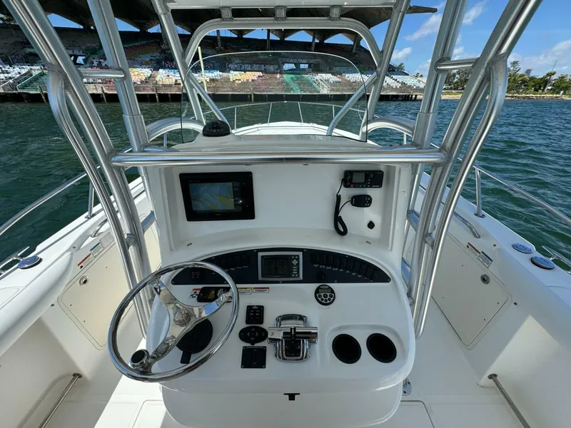 Slide: The Image of Boston Whaler 320 Outrage 2008 - 8