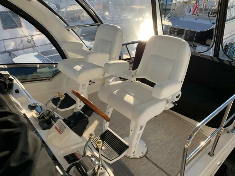 Slide: The Image of Sea Ray 52 Sedan Bridge 2006 - 11