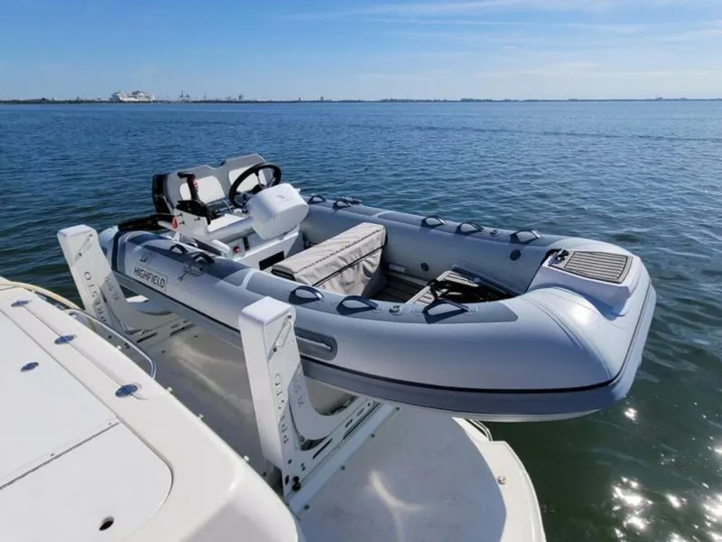 Slide: The Image of Sea Ray 52 Sedan Bridge 2006 - 2