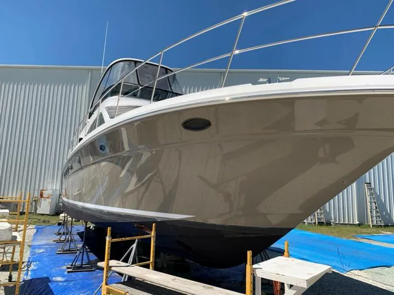 Slide: The Image of Sea Ray 52 Sedan Bridge 2006 - 6