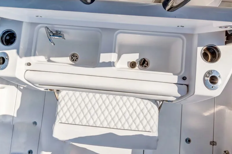 Slide: The Image of Sportsman Open 352 Center Console 2022 - 43